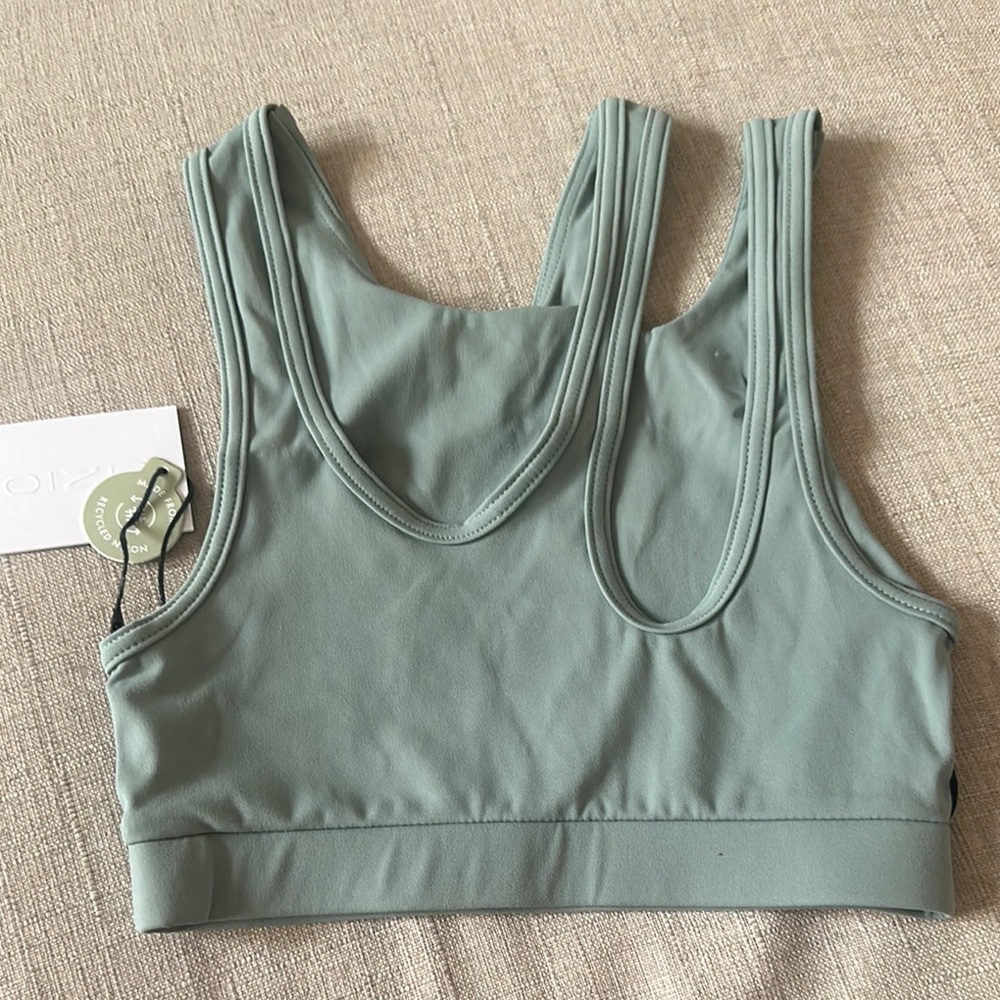Noise Green Racerback Sports Bra with Seamless Design